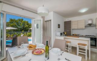 Cozy Home In Kras With Kitchen - Kras - 7