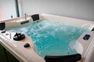 Premium Kampung Villa with Jacuzzi 18pax 5BR - Kelebang Besar - 2