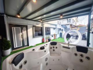 Premium Kampung Villa with Jacuzzi 18pax 5BR - Kelebang Besar - 3