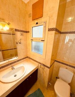 5BRs beachside Beach Access Cozy vibes - Ain Suchna - 4