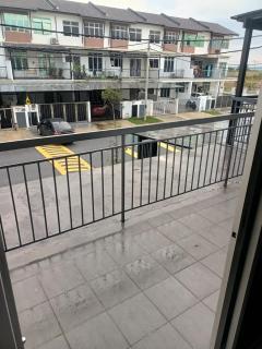Islamic Azzahra Homestay - Rawang - 6