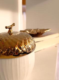 Golden Mountain, Nature House - 3