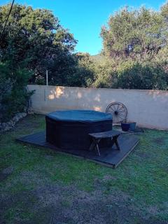 Cottage bergerie en pierres avec jacuzzi en corse 6 personnes, 3 chambres - 2