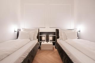 Prestige Elegant 3-BDR Apartment - Budapest - 7