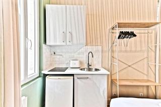 Studio au centre de Paris 14ème - II - 5