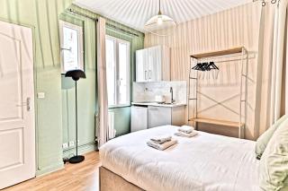 Studio au centre de Paris 14ème - II - 4