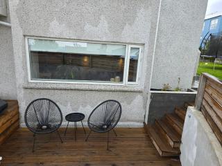 Reykjavík West Town by the sea - 7