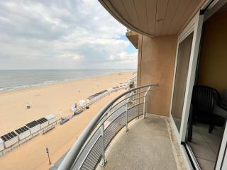 ZEEZICHT V - 1 Bedroom Apartment with Frontal Seaview T50 - 7