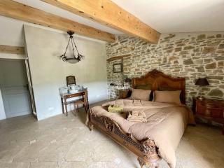 Le Domaine de La Tuilerie - Gite de charme en bord de riviere avec piscine - 3