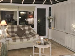 Dolls Cottage - Bourton on the Water - 2