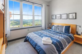 Expedition Station 401 Renovated Slope Side Getaway WiFi - 4
