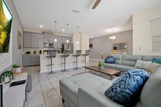 Storey Lake Home: Pool, Gym, Lazy River & near Disney - Kissimmee - 3