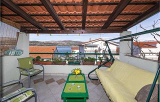 2 Bedroom Lovely Apartment In Mastrinka - Trogir - 5