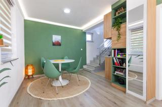 Cozy Modern Apartment Retreat - Sarajevo - 5