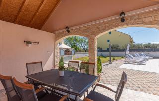 Lovely Home In Bristani Donji With Wifi - Brištane - 2