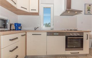 Lovely Home In Bristani Donji With Wifi - Brištane - 6
