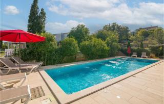 Nice Apartment In Salatici With Jacuzzi - Salatić - 3