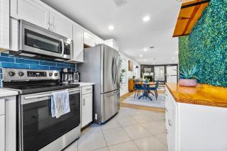 Cozy modern 2bd 2bt home 15 mins to every major attractions - 9