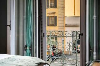 A Few Steps from the Duomo I Design Suite I Free WiFi - Milan - 4