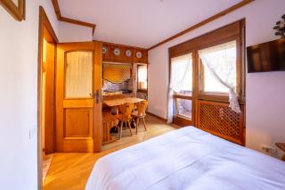 Silent Peaks - Cortina's Wooden Haven with Parking - Cortina dʼAmpezzo - 3