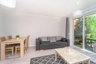 Rodzinny Apartament 3city z 5 Sypialniami, Parkingiem i Ogródkiem by Noclegi Renters - Danzig - 3
