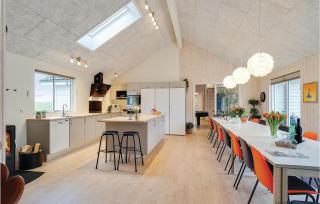 9 Bedroom Beautiful Home In Spøttrup - 7