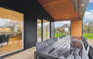 5 Bedroom Nice Home In Hadsund - Hadsund - 1
