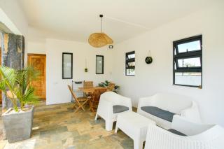Spacious 4 Bed Villa with BBQ, Pool & Parking Grand Baie - Grand-Baie - 9