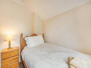 15 Elms Road - Bare - 6