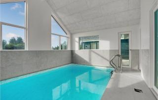 Gorgeous Home In Blokhus With Jacuzzi - 9