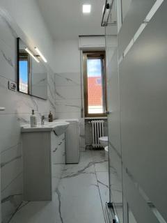 Spacious and Bright close to Fiera and San Siro - Milan - 3