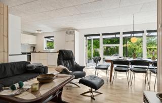 4 Bedroom Beautiful Home In Hadsund - Hadsund - 8