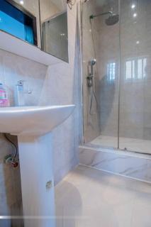 Cozy 1 Bedroom Apartment in Ikoyi Lagos - Lagos - 2