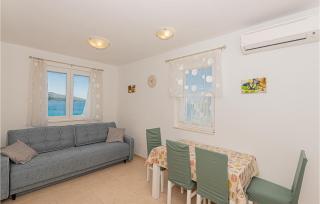 Stunning Home In Zatoglav With Wifi - Ražanj - 7