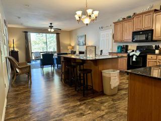 Lower Level Condo B-1 - Hollister - 9