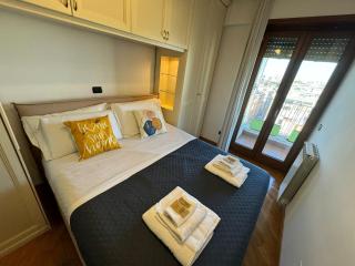 Nice View in Ostiense with balcony - 0