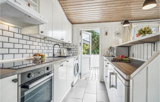 4 Bedroom Beautiful Home In Hvide Sande - 4