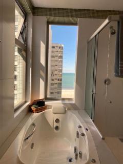 Apartamento 3 suítes 100m da praia central - Balneário Camboriú - 3