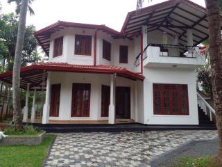 Newlook Holiday Bungalow-Matale - 1