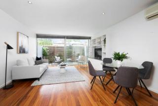 Lovely 2 bedroom Apartment in Carlton - 3