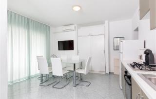 Nice Apartment In Stinjan With Kitchen - Štinjan - 4