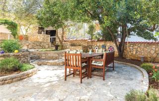 Three-Bedroom Holiday Home In Zaboric - Žaborić - 8