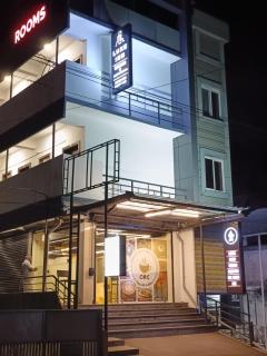 Luxe Inn - Edappally - 0
