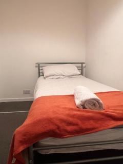 The Coral Guest House 1 Mile from Winchester Market - Winchester - 7
