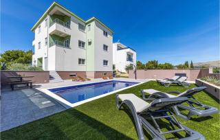 Three-Bedroom Apartment In Saldun - Trogir - 0