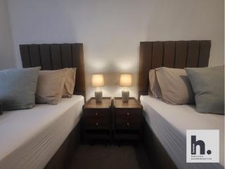 FREE Parking-Waterfront- Victoria Dock-Siemens-Contractors-Relocators-ST - Hull - 9
