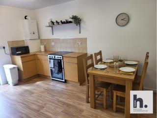 FREE Parking-Waterfront- Victoria Dock-Siemens-Contractors-Relocators-ST - Hull - 4
