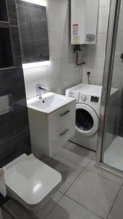 Ekskluzywny Apartament w Centrum z Klimatyzacją i Balkonem - Lubin - 2