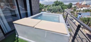 Vivisierras, Piso 3 frente al lago, centro Villa Carlos Paz, 2 dormitorios, 2 baños, pileta privada, premium - Villa Carlos Paz - 7