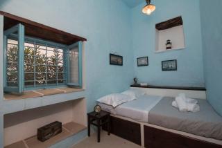 1620 Historical Stone Manor - Hydra - 1